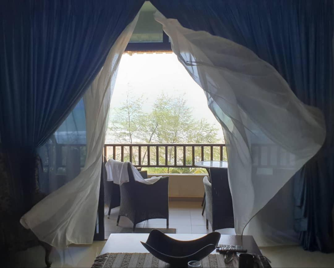Samsuria Beach Resort & Residence Cherating Dış mekan fotoğraf