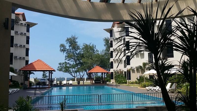 Samsuria Beach Resort & Residence Cherating Dış mekan fotoğraf